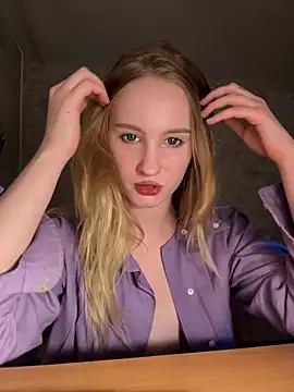 Snapshot of saint_cat25 chatting on November 5, 6:00 pm saint cat25 online show from November 5, 6:00 pm