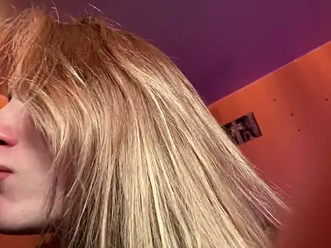 Snapshot of saint_cat25 chatting on March 3, 5:52 pm saint cat25 online show from March 3, 5:52 pm