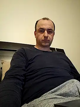 joshuagpratt online show from October 25, 7:03 pm