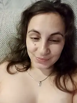 Snapshot of ShelaDiass chatting on December 16, 2:27 am ShelaDiass online show from December 16, 2:27 am