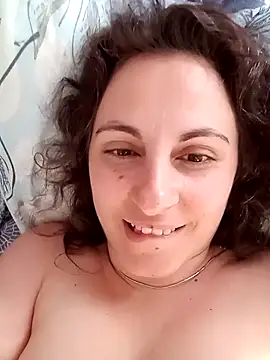 ShelaDiass online show from May 7, 11:13 am