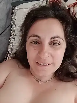 ShelaDiass online show from June 19, 12:49 am
