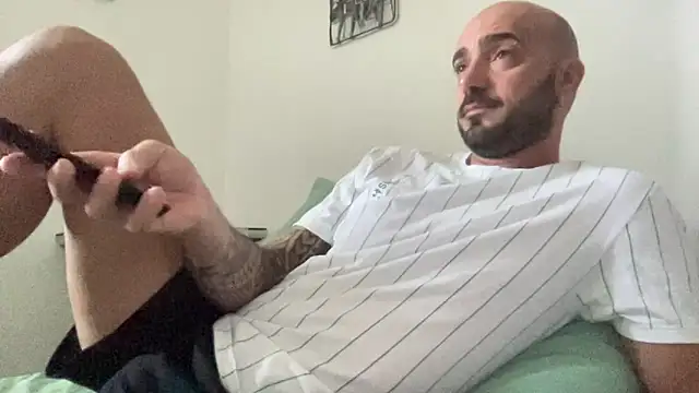 alessandromori91 online show from September 14, 7:31 am