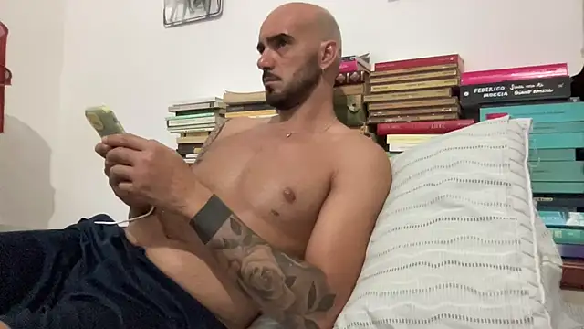 Snapshot of alessandromori91 chatting on June 30, 9:04 pm alessandromori91 online show from June 30, 9:04 pm