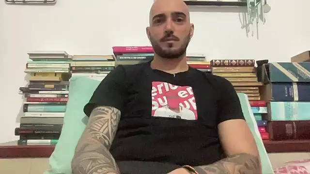 alessandromori91 online show from April 23, 8:43 pm