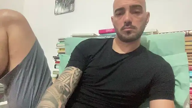 alessandromori91 online show from April 30, 8:57 pm