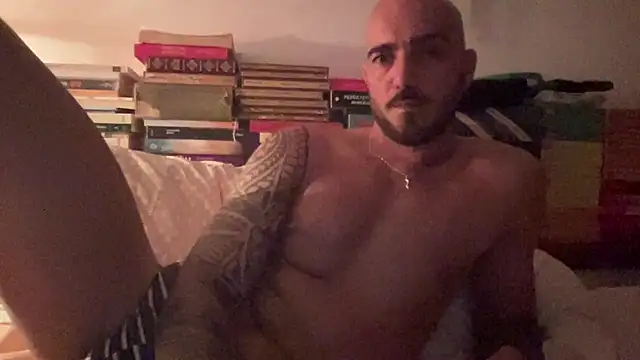 Snapshot of alessandromori91 chatting on July 8, 12:46 am alessandromori91 online show from July 8, 12:46 am