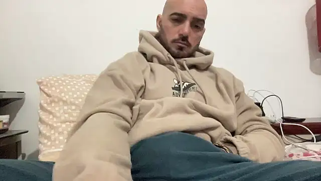 alessandromori91 online show from January 9, 9:00 pm