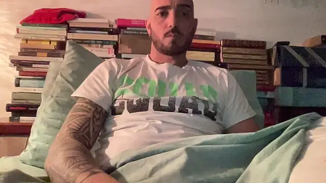 alessandromori91 online show from April 8, 8:32 pm