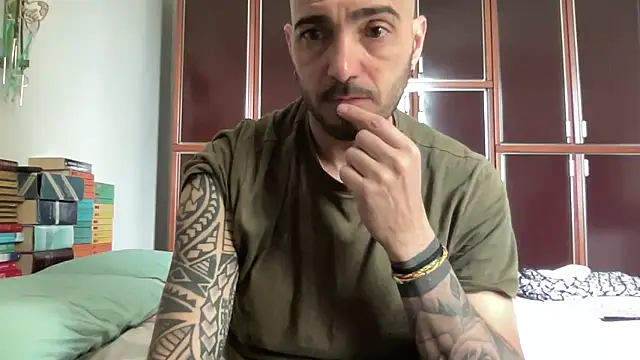 alessandromori91 online show from April 13, 10:19 am