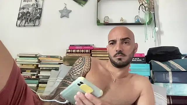 Snapshot of alessandromori91 chatting on June 12, 5:27 am alessandromori91 online show from June 12, 5:27 am
