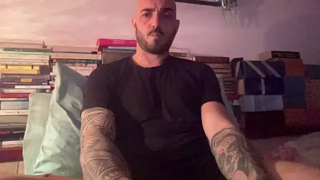 alessandromori91 online show from April 18, 10:43 pm