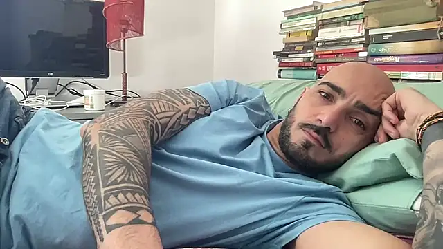 alessandromori91 online show from April 28, 2:21 pm