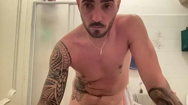 Snapshot of alessandromori91 chatting on June 21, 7:30 pm alessandromori91 online show from June 21, 7:30 pm