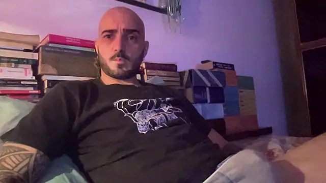 alessandromori91 online show from May 5, 9:07 pm
