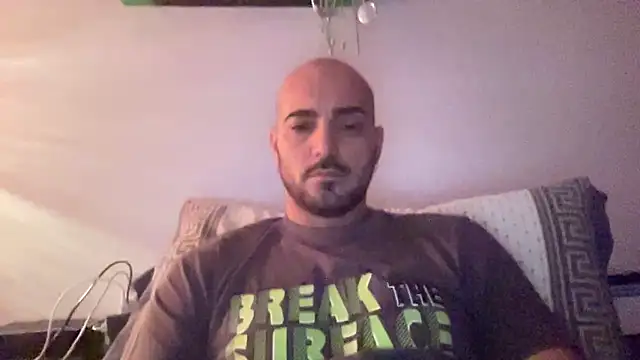 alessandromori91 online show from December 21, 12:57 am