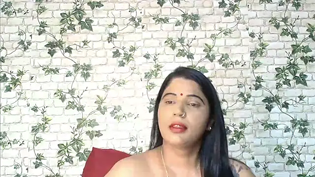 Snapshot of XIndianintimacy chatting on February 13, 6:26 pm XIndianintimacy online show from February 13, 6:26 pm