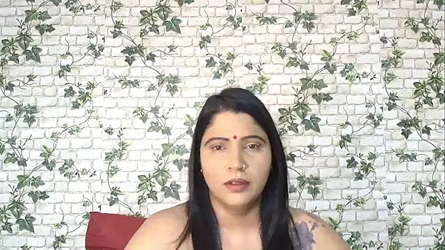 Snapshot of XIndianintimacy chatting on February 7, 8:10 pm XIndianintimacy online show from February 7, 8:10 pm