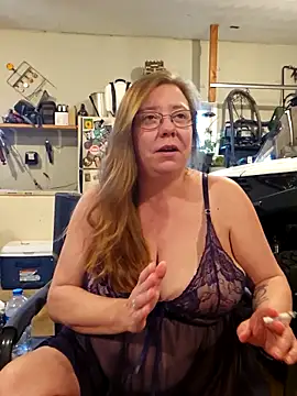 MsShelby40 online show from November 16, 10:13 pm