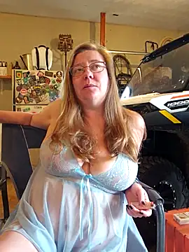 MsShelby40 online show from October 5, 9:16 pm