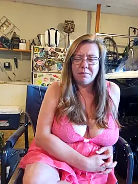 MsShelby40 online show from October 14, 10:20 pm