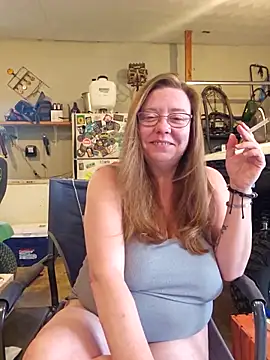 MsShelby40 online show from April 17, 10:01 pm