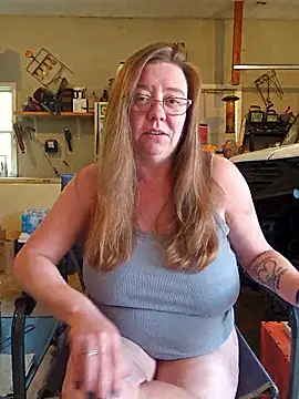 MsShelby40 online show from June 12, 6:49 pm