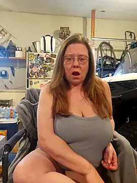 MsShelby40 online show from February 22, 9:16 pm