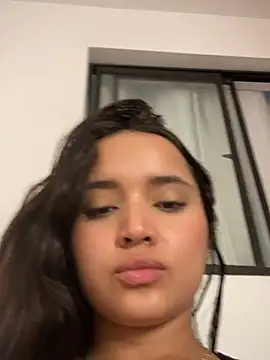 MollySanders    online show from January 28, 12:47 am