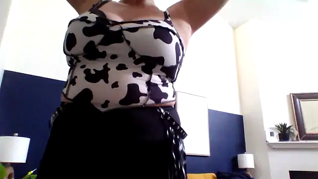 Big-Tits-McGee online show from June 21, 7:41 pm