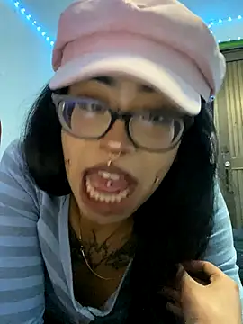 Violetta Suky online show from October 29, 12:53 am