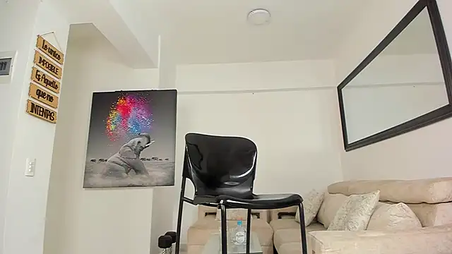 smit hot sr online show from October 26, 2:17 pm