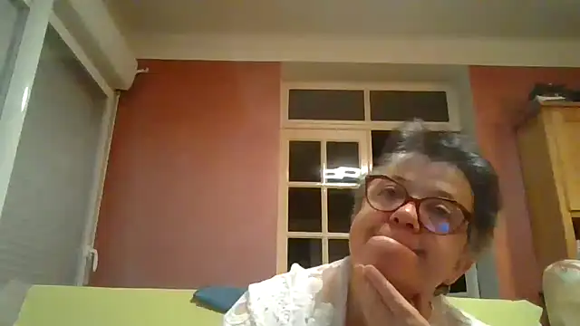 Vandeae44 online show from March 9, 8:23 pm