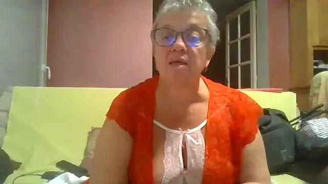 Vandeae44 online show from September 25, 8:04 pm