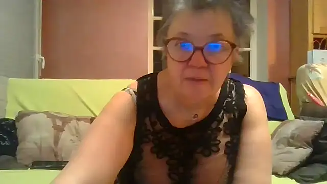 Vandeae44 online show from March 28, 8:21 pm