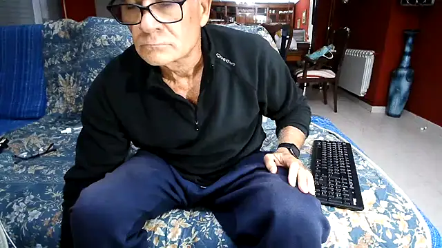 maduroguapo online show from November 8, 9:51 pm