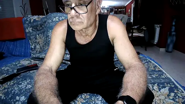 Snapshot of maduroguapo chatting on May 17, 9:15 pm maduroguapo online show from May 17, 9:15 pm