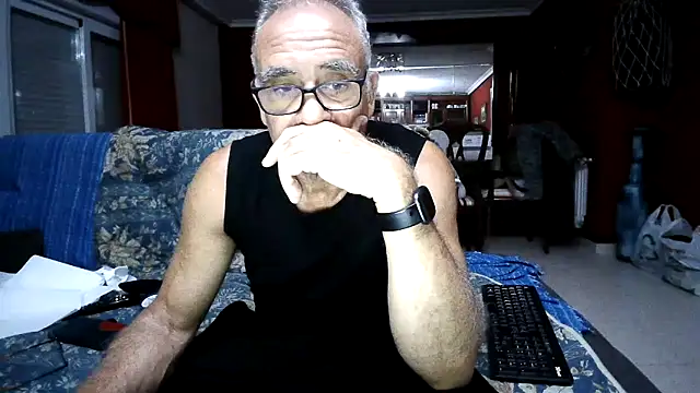 maduroguapo online show from April 1, 9:34 pm