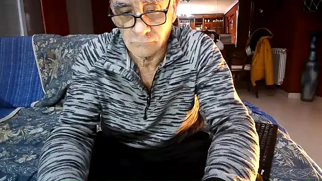 maduroguapo online show from November 26, 10:21 pm