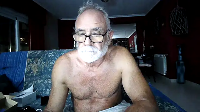 Snapshot of maduroguapo chatting on July 4, 9:30 pm maduroguapo online show from July 4, 9:30 pm