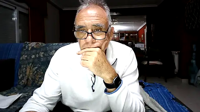 maduroguapo online show from April 4, 9:32 pm