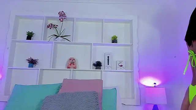 Jenifer Diaz online show from February 10, 12:59 pm