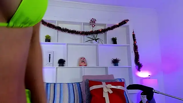 Jenifer Diaz online show from December 15, 12:55 pm