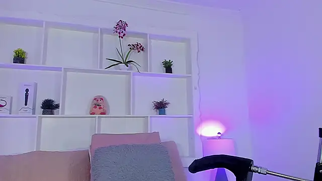 Jenifer Diaz online show from March 24, 2:39 pm