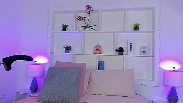 Jenifer Diaz online show from April 17, 12:41 pm