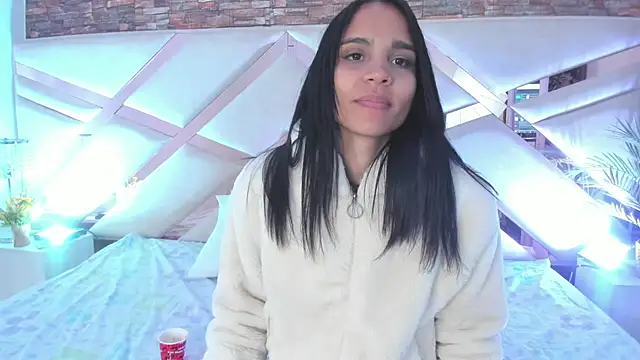 sophie pariss online show from February 11, 3:28 am