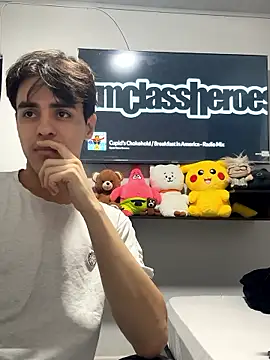 Snapshot of Alex_and_Fabian chatting on January 13, 3:54 am Alex and Fabian online show from January 13, 3:54 am