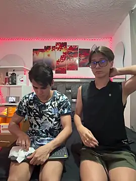 Alex and Fabian online show from May 24, 2:00 am