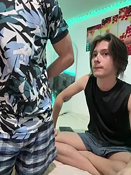 Snapshot of Alex_and_Fabian chatting on February 9, 3:15 am Alex and Fabian online show from February 9, 3:15 am