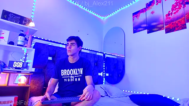 Alex and Fabian online show from November 5, 9:07 pm